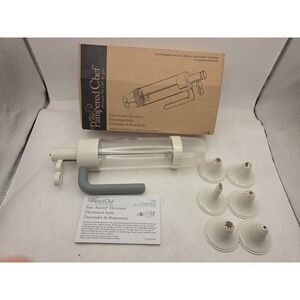 The Pampered Chef Easy Accent Decorator 1778  Frosting Kit With Tips SEE NOTES